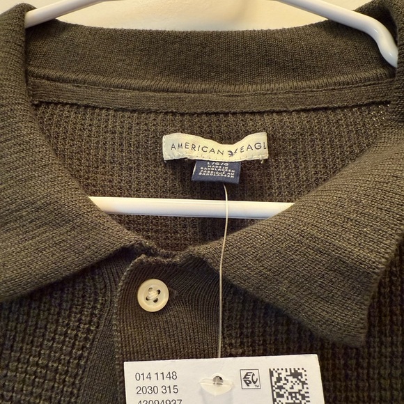 American Eagle Outfitters Dark Green Button Down Shirt - Picture 2 of 2